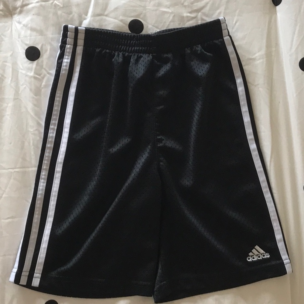 Boys adidas short